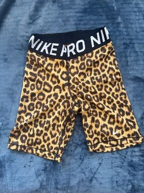 Nike Pro Leopard Print Compression Shorts - Black/Yellow/Brown